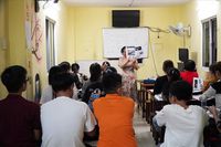 Trung tâm 10 năm dạy ngoại ngữ miễn phí giữa lòng Sài Gòn