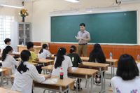 Phát triển năng lực Tiếng Anh thực hành cho học viên trung tâm GD thường xuyên