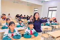 Cô giáo người Mường truyền cảm hứng cho học sinh yêu thích tiếng Anh