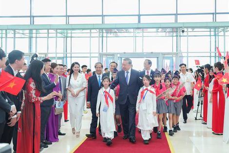 TOÀN VĂN: DIỄN VĂN CỦA BỘ TRƯỞNG BỘ GDĐT TẠI LỄ KỶ NIỆM 80 NĂM TRUYỀN THỐNG NGÀNH GIÁO DỤC VÀ KHAI GIẢNG NĂM HỌC 2025-2026