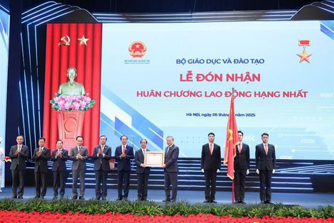 Bộ GDĐT tổ chức kỷ niệm 80 năm truyền thống ngành Giáo dục và khai giảng năm học mới