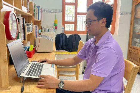 Người truyền cảm hứng học tiếng Anh cho học sinh vùng biên