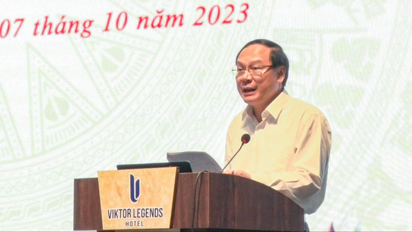 CongtacDang1.jpg