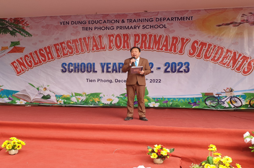 Thầy giáo Nguyễn Trung Kiên.png