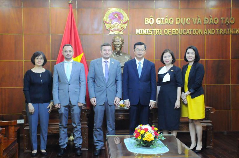 Thứ trưởng Nguyễn Văn Phúc.jpg