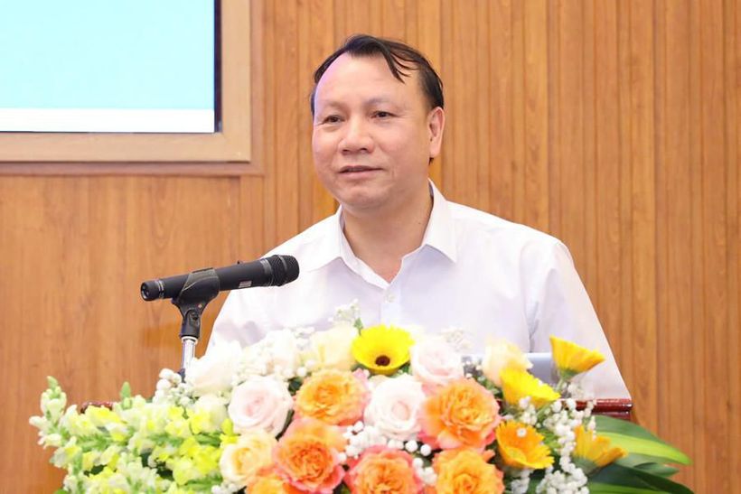 hiệu trưởng SPHN.jpg